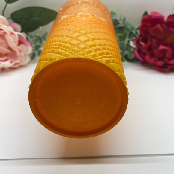 Starbucks 2022 Cold Cup - Picture 3 of 3